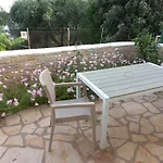 Oneiro House
