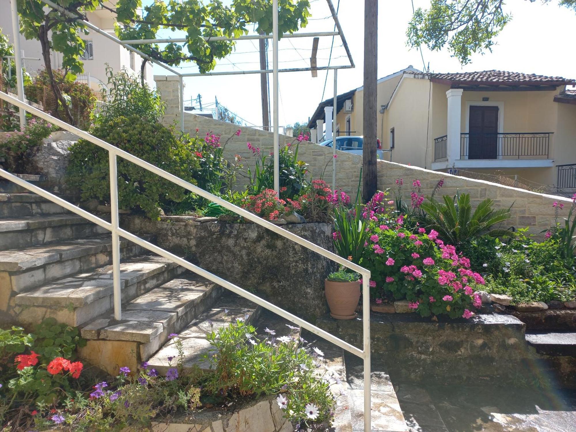 Oneiro House Kassiopi