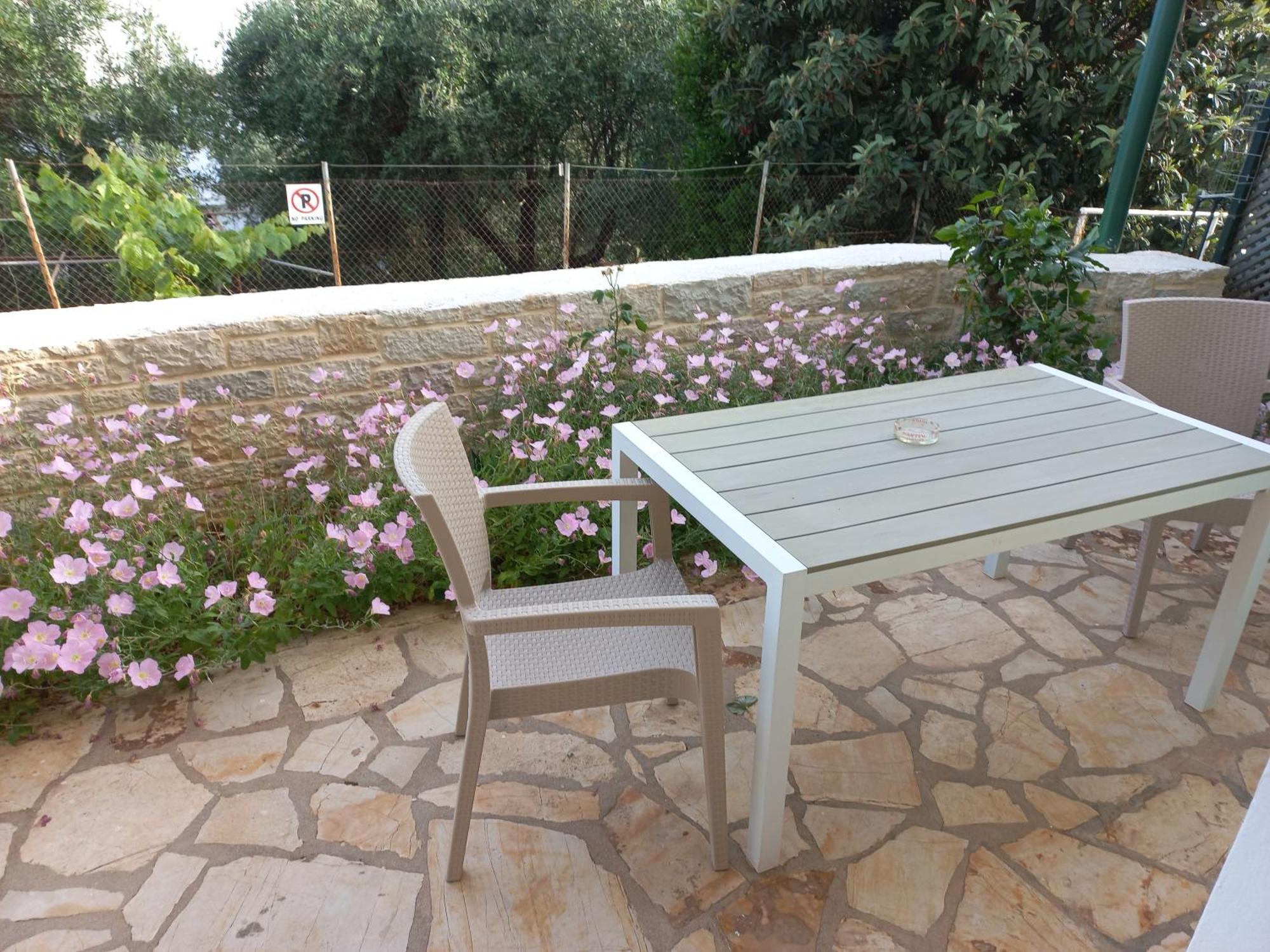 Oneiro House Apartament *